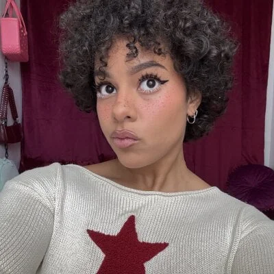 PrettyLittleProblem Stripchat ماڈل