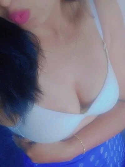 Tamil_Thenmozhi Stripchat ماڈل