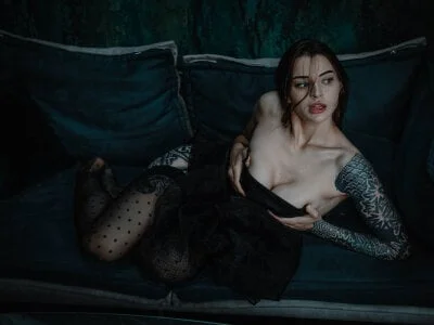 lil_shouty_bitch Stripchat ماڈل